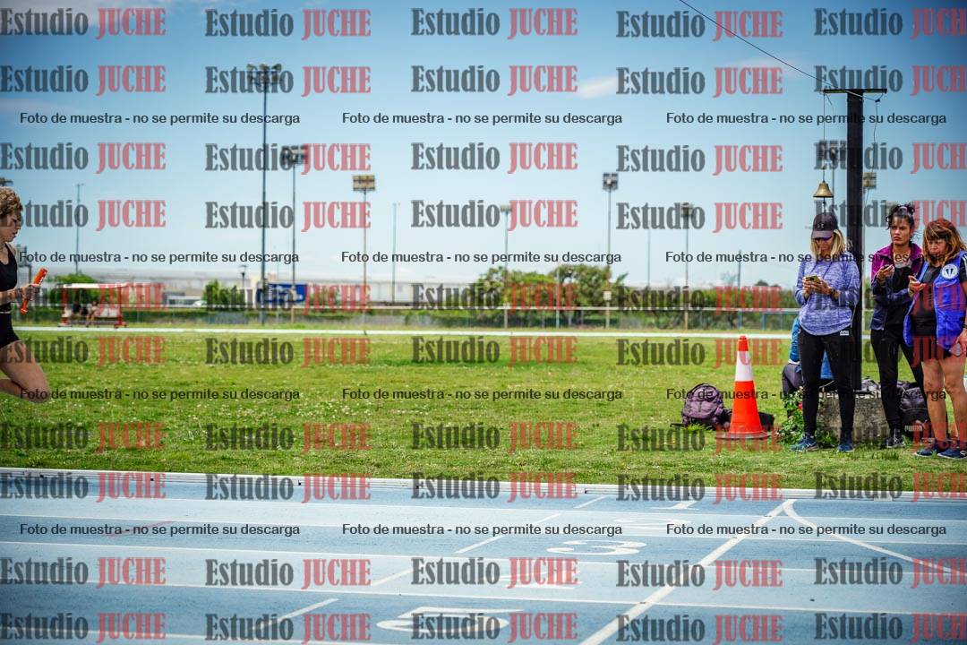 Fotos de las postas 4x200 m llanos de mujeres