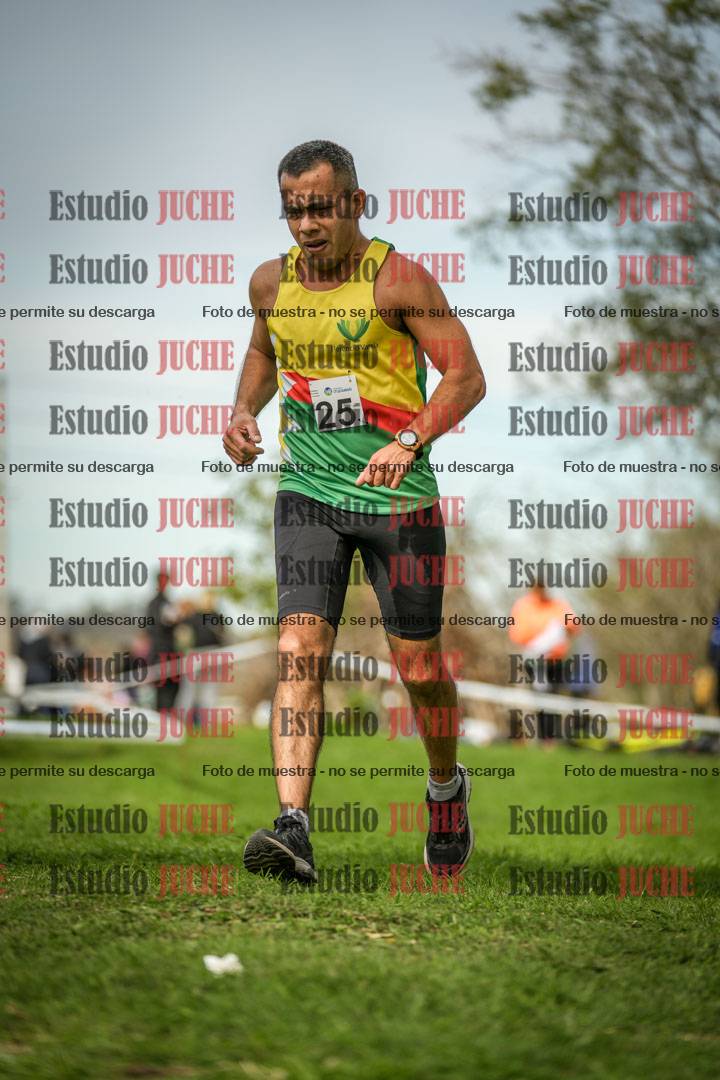 Fotos de la llegada del cross de 8000 m