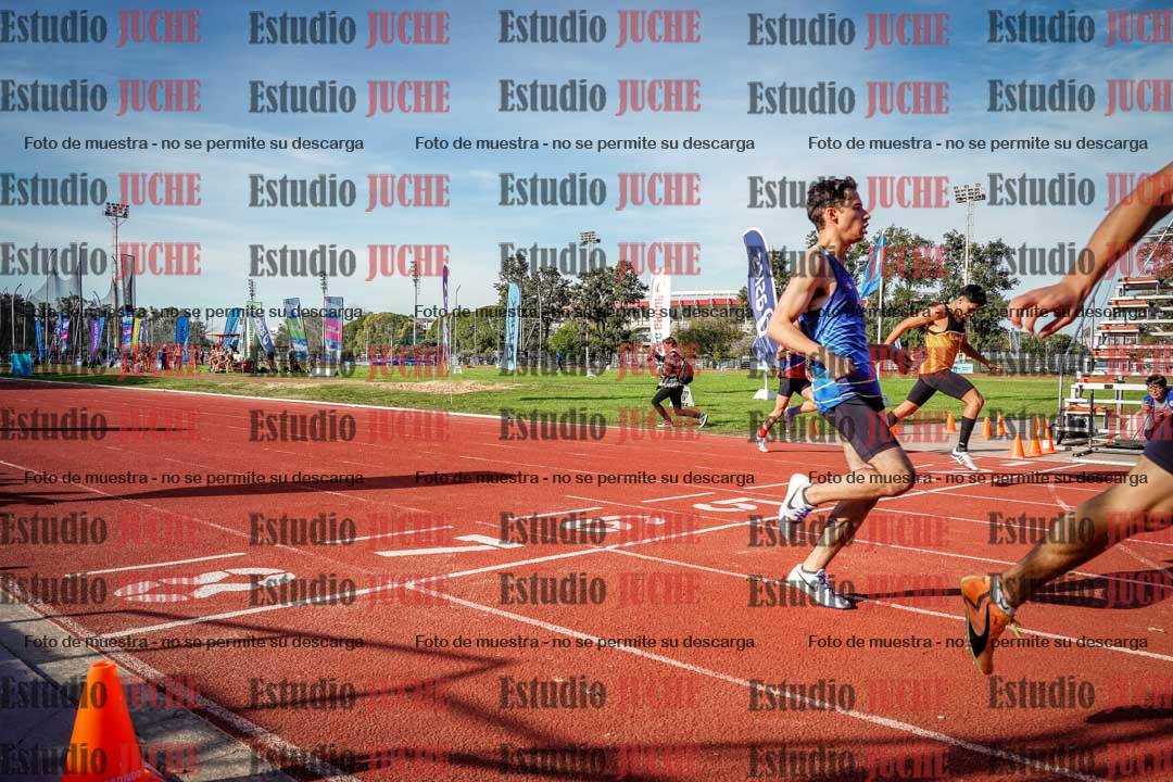 Fotos de los 200 m llanos de varones - FINAL