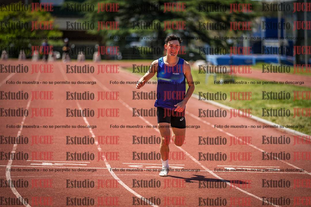 Fotos de los 400 m llanos de varones