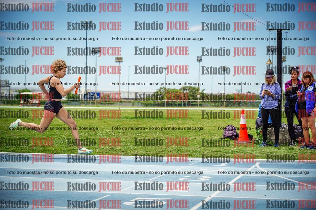 Fotos de las postas 4x200 m llanos de mujeres