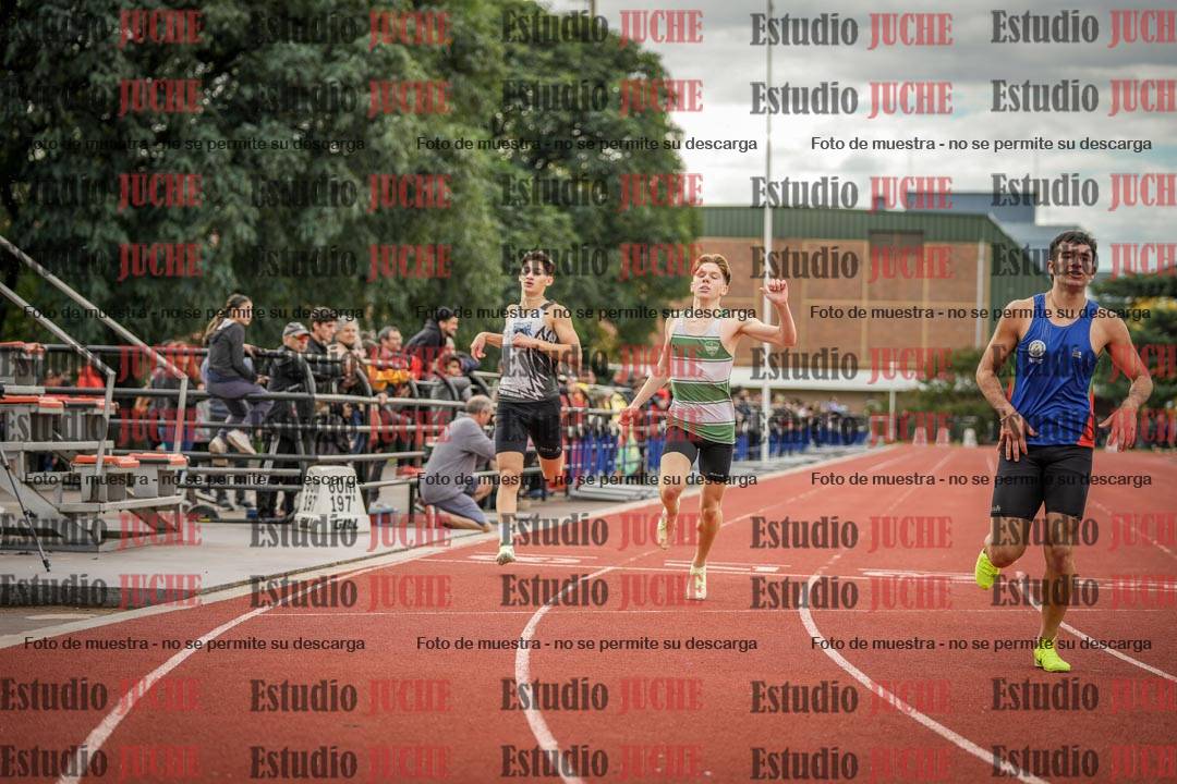 Fotos de los 400 m llanos de varones