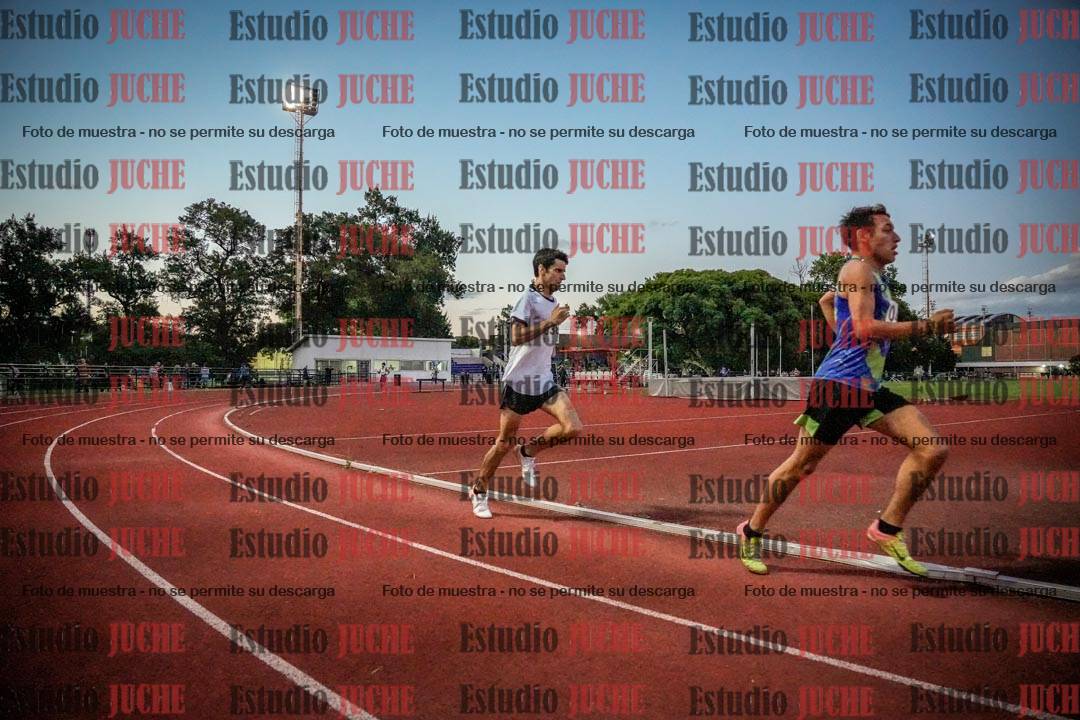 Fotos de los 1500 m llanos de varones