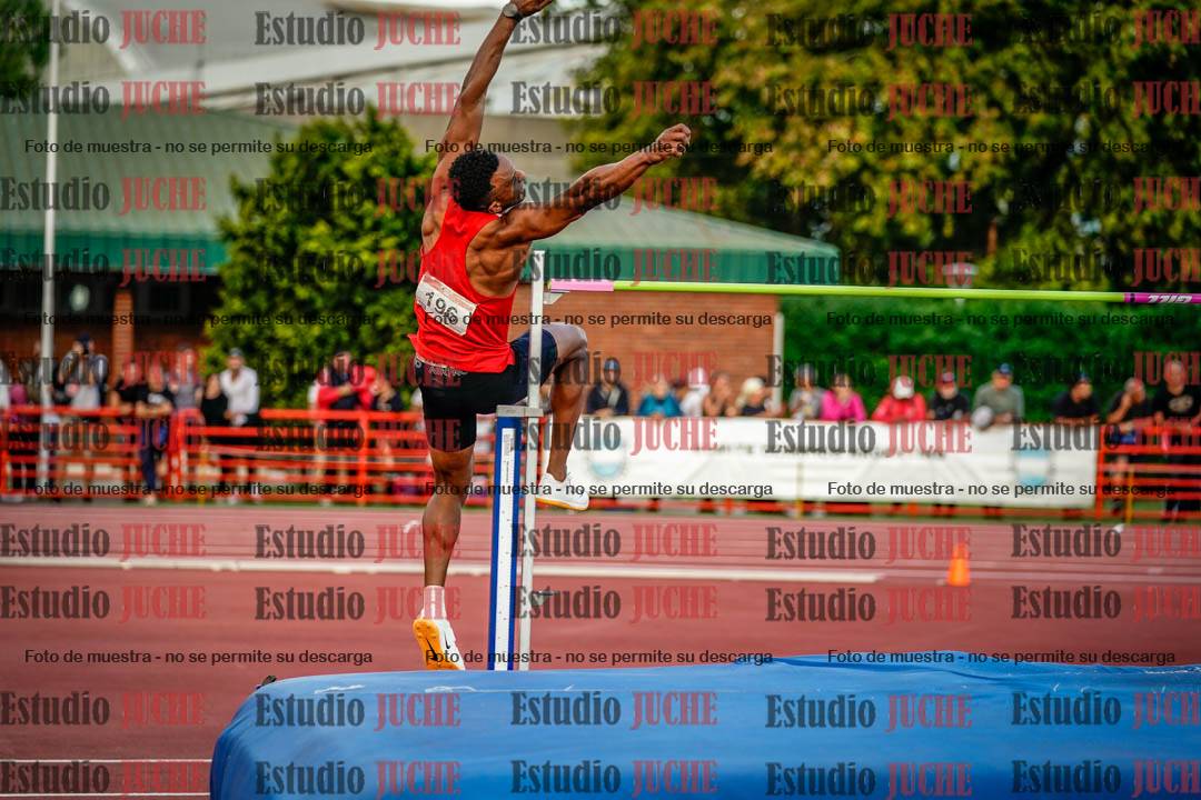Fotos del salto en alto de varones - deca 4