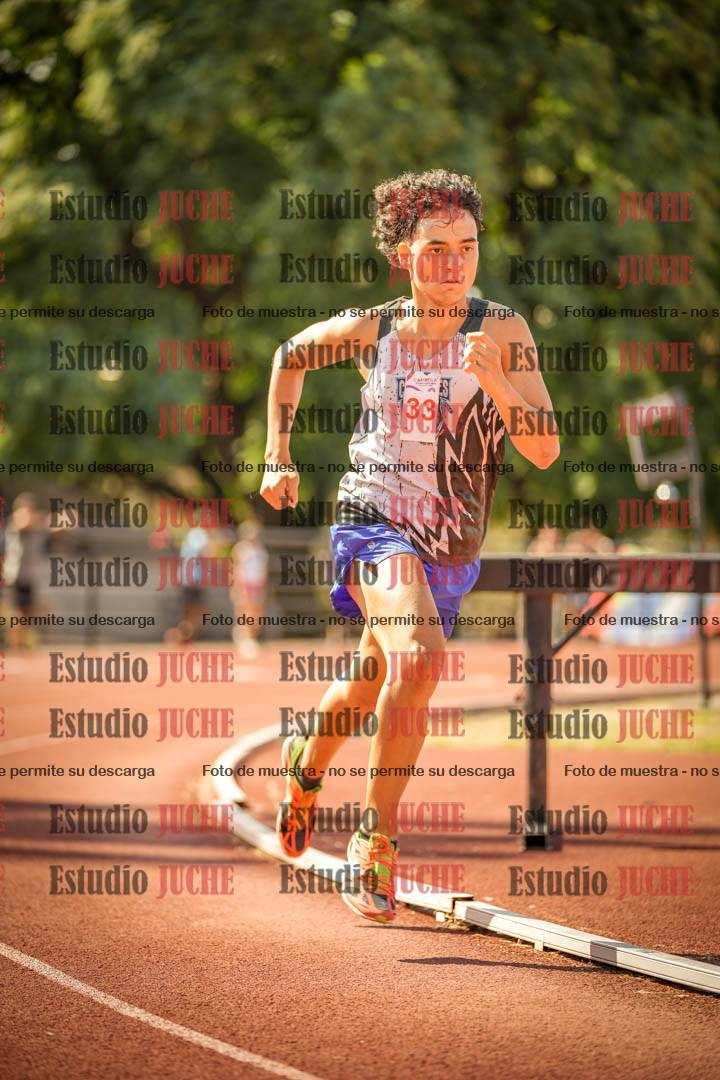 Fotos de los 800 m llanos de varones