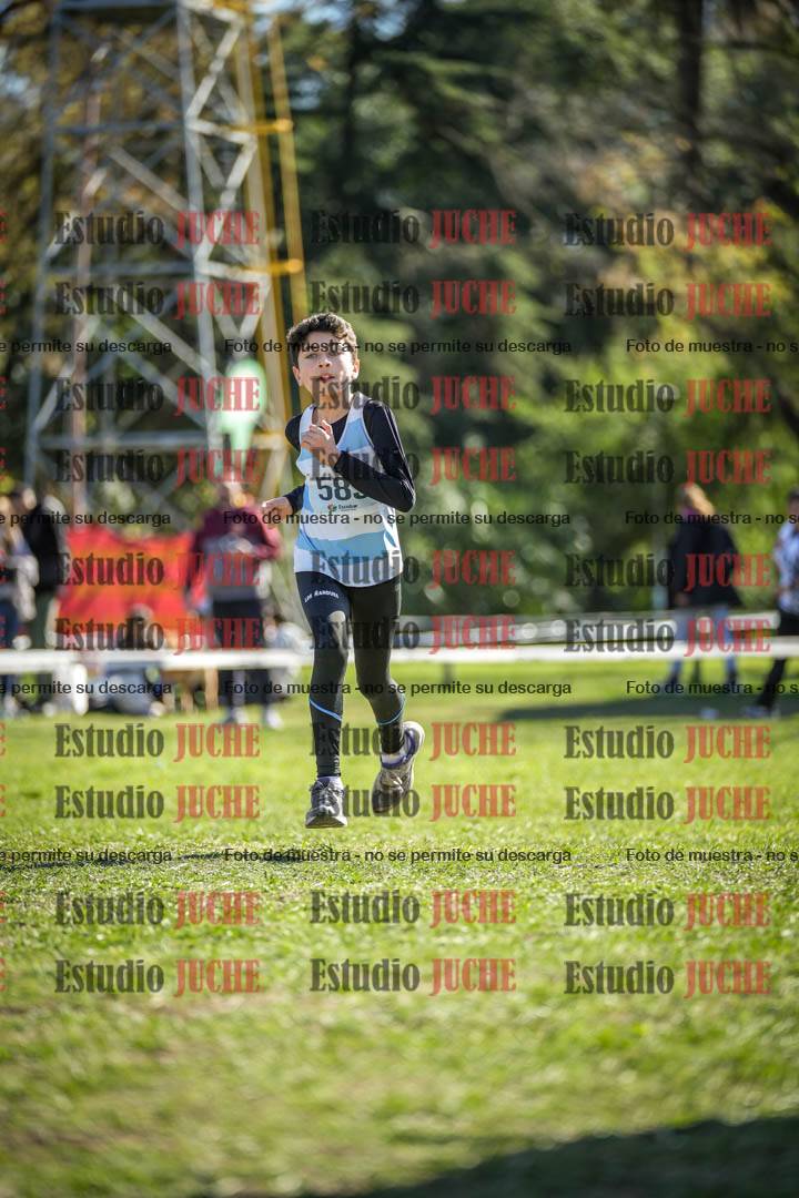 Fotos de la llegada del cross de 1000 m