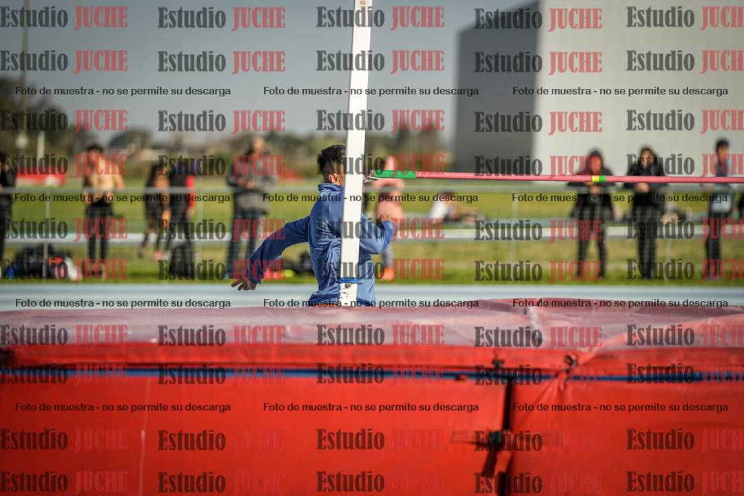 Fotos del salto en alto de varones - decatlón 4