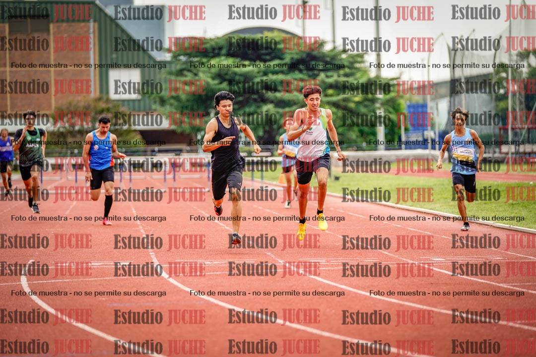 Fotos de los 400 m con vallas de varones