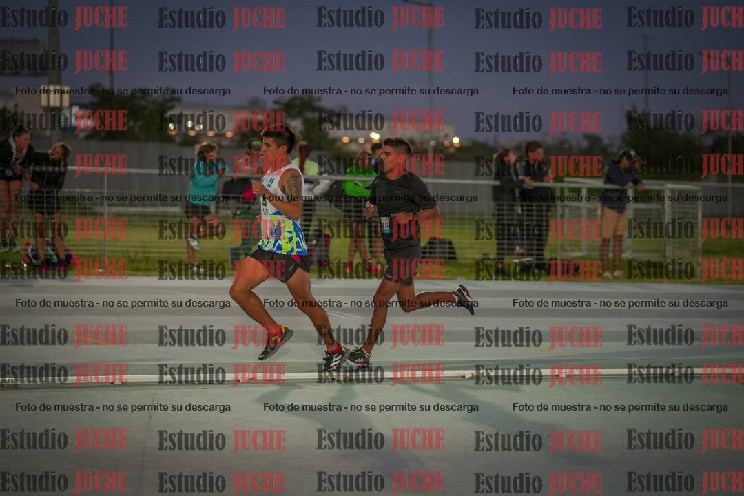 Fotos de los 3000 m llanos de varones