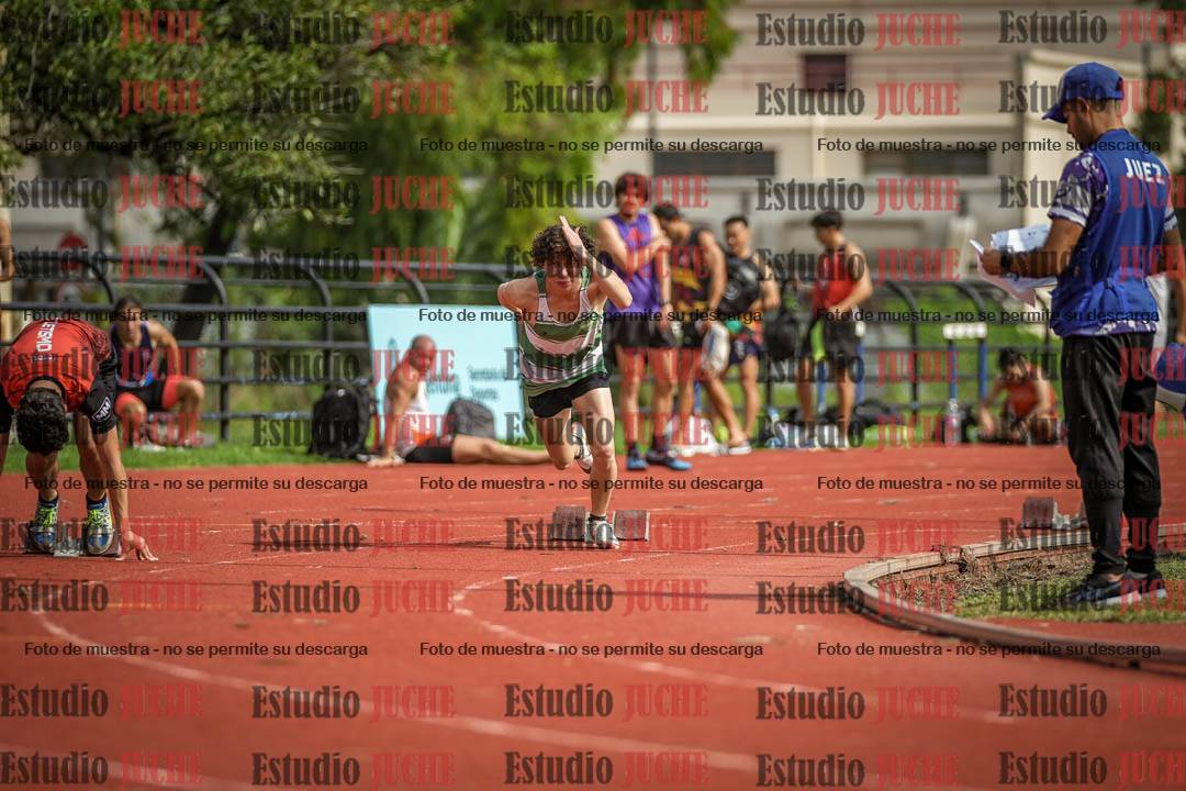 Fotos de los 200 m llanos de varones