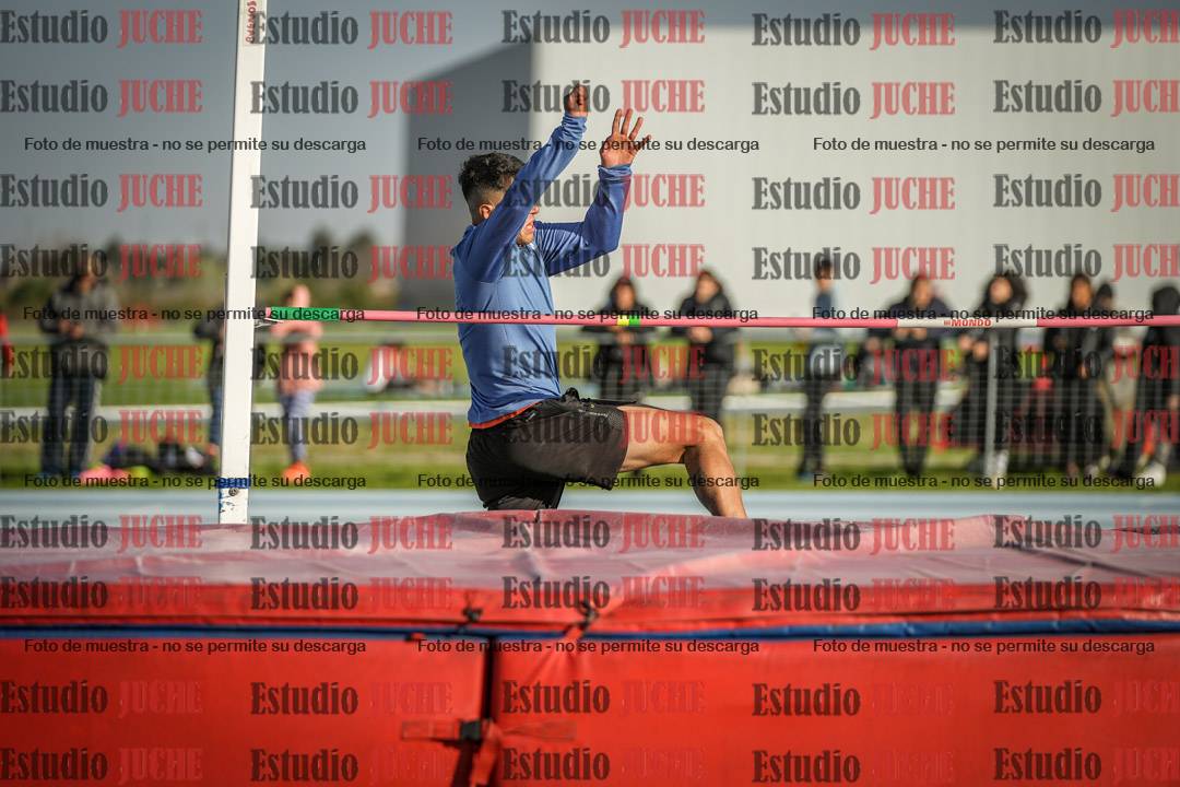 Fotos del salto en alto de varones - decatlón 4
