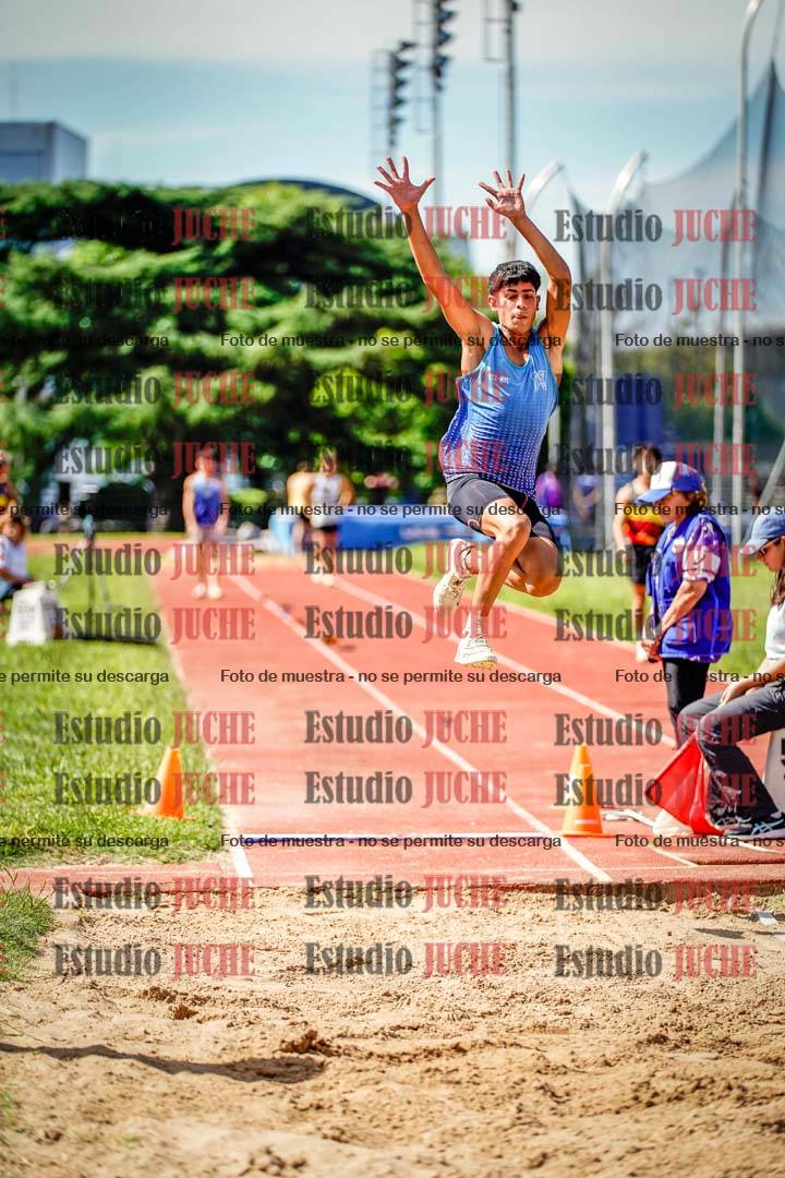 Fotos del salto en largo de varones