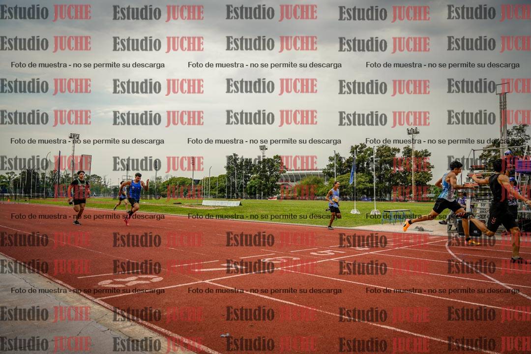 Fotos de los 400 m con vallas de varones