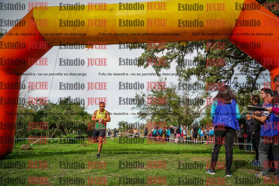 Fotos de la llegada del cross de 8000 m
