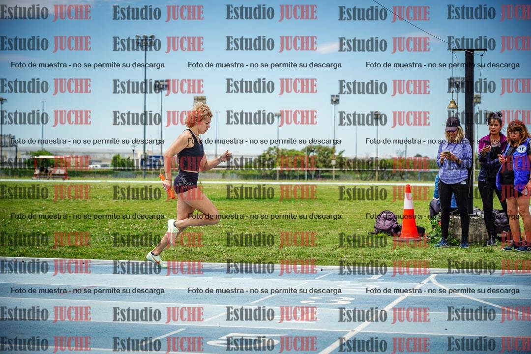 Fotos de las postas 4x200 m llanos de mujeres