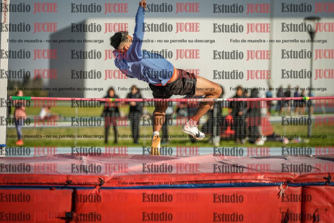 Fotos del salto en alto de varones - decatlón 4