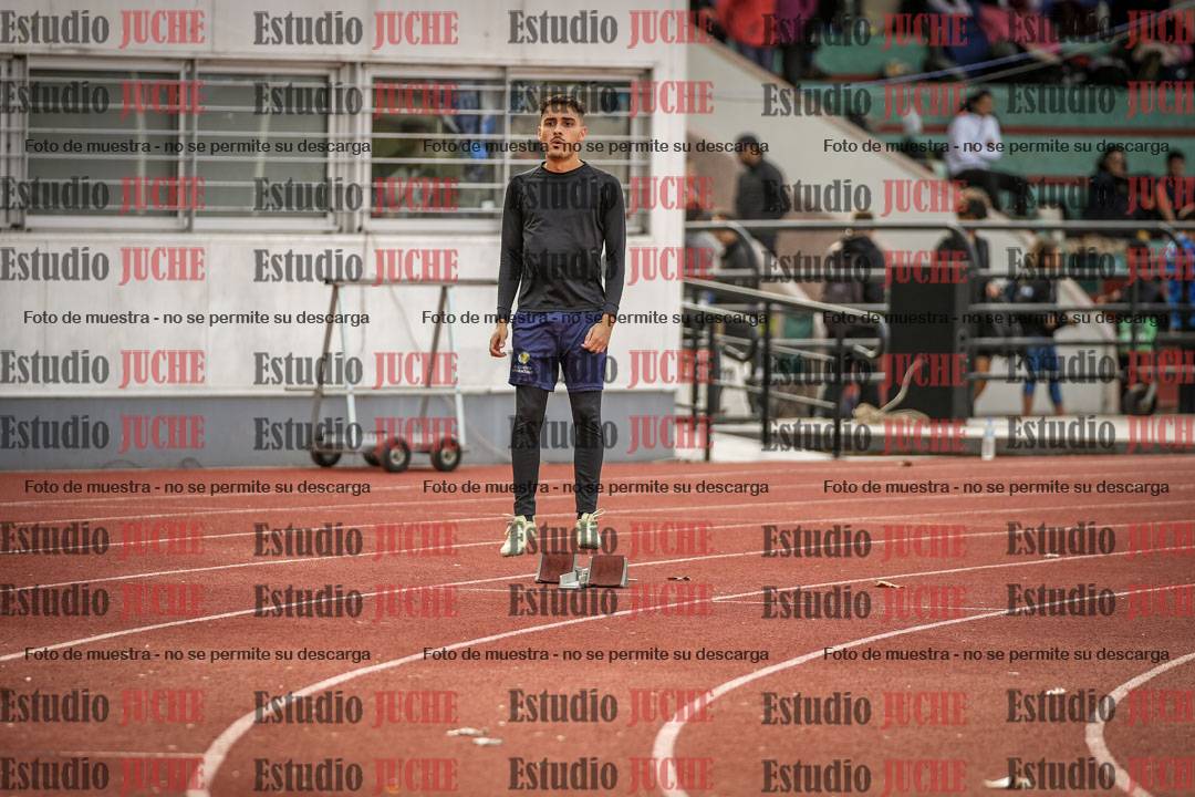 Fotos de los 400 m llanos de varones