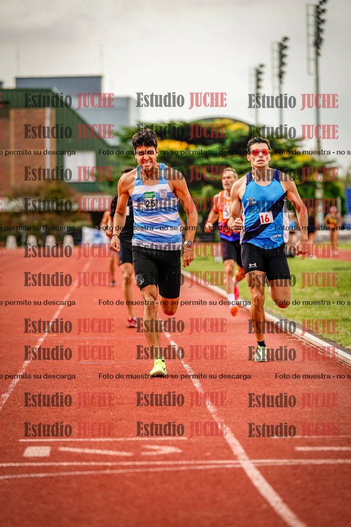 Fotos de los 800 m de varones