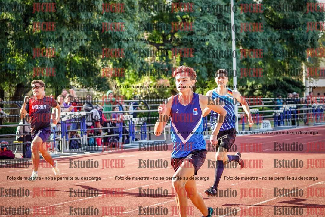 Fotos de los 400 m llanos de varones