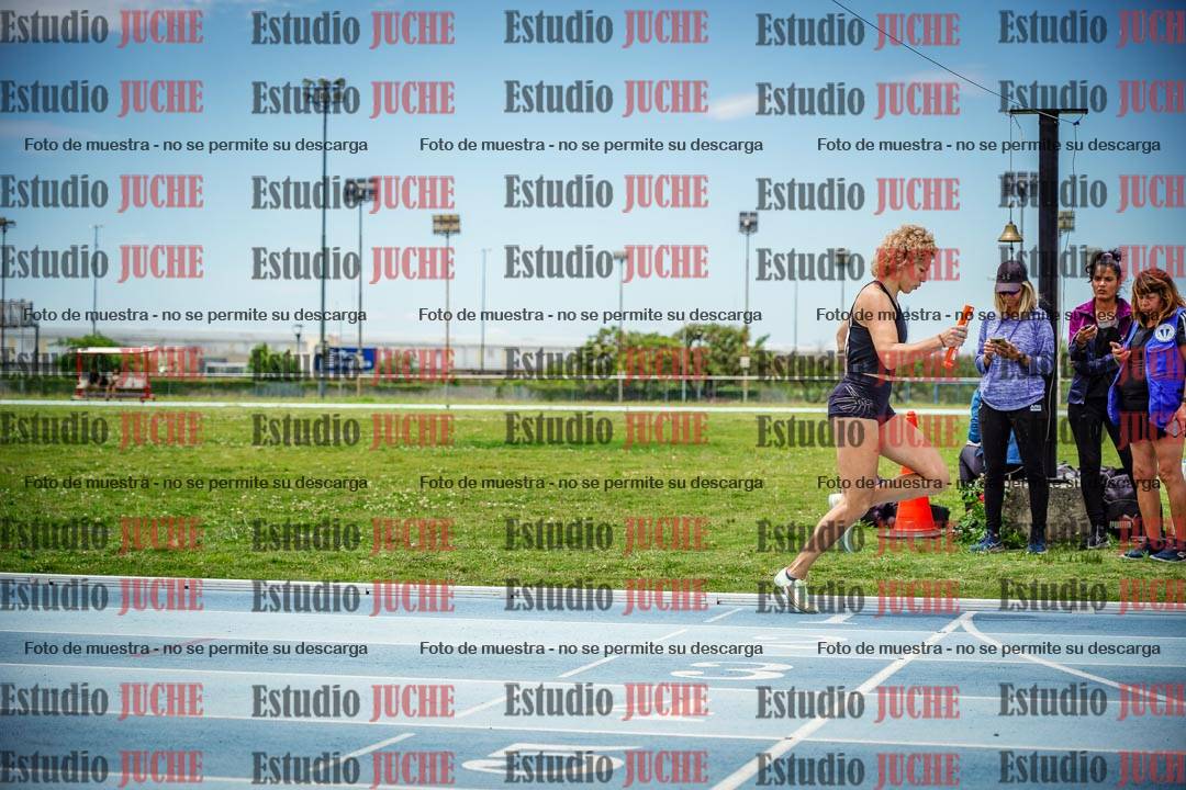 Fotos de las postas 4x200 m llanos de mujeres