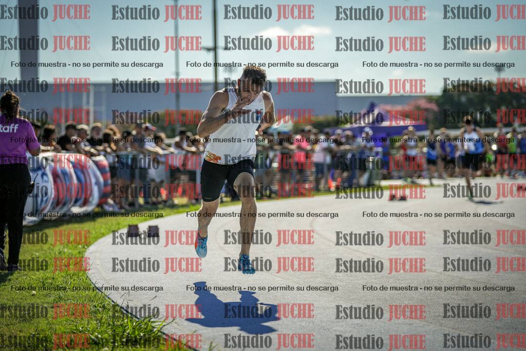 Fotos de los 400 m llanos de varones