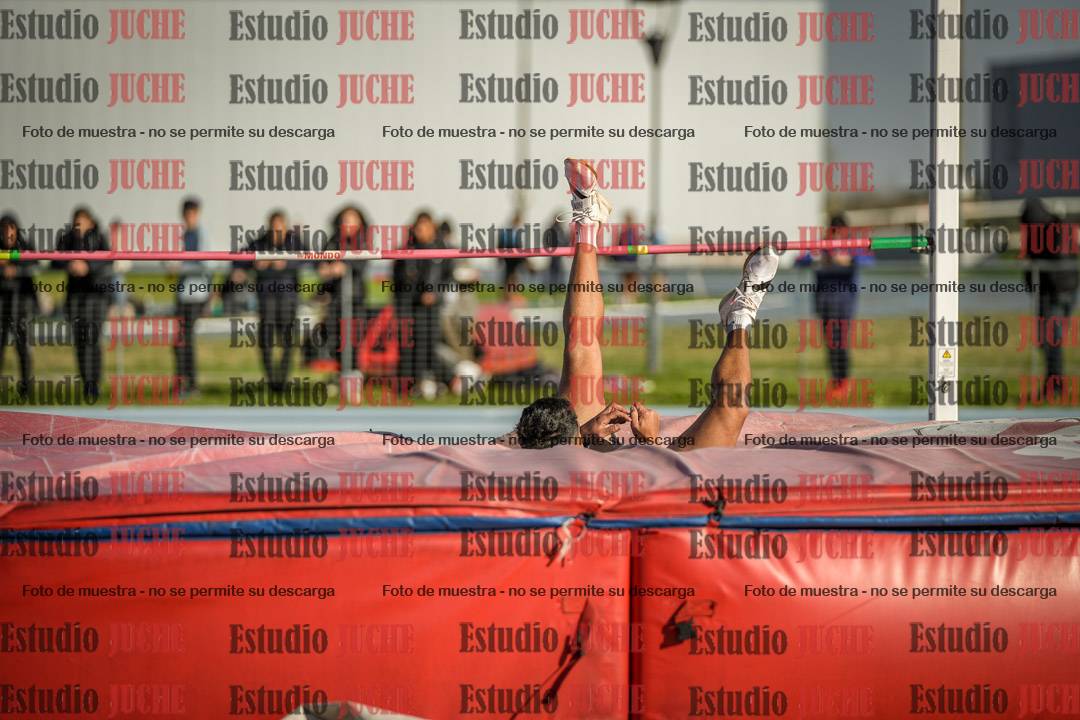 Fotos del salto en alto de varones - decatlón 4