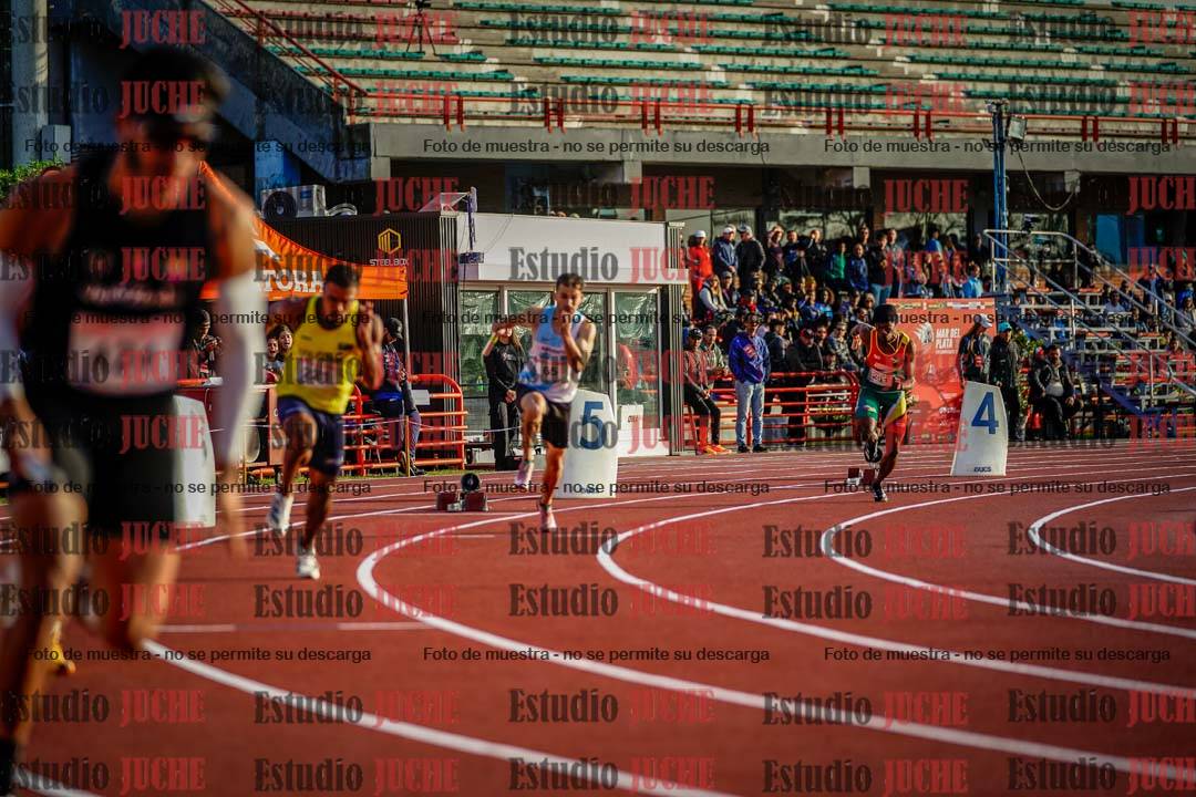 Fotos de los relevos 4x100 m de varones