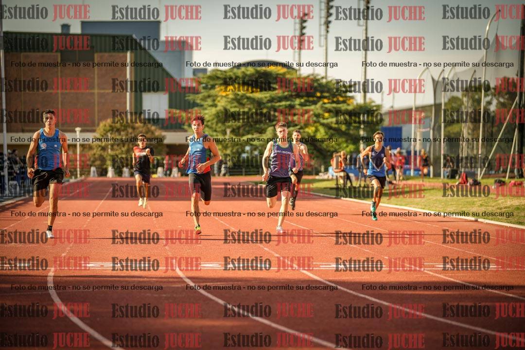 Fotos de los 400 m llanos de varones