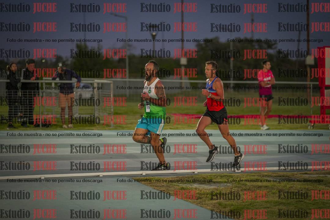 Fotos de los 3000 m llanos de varones