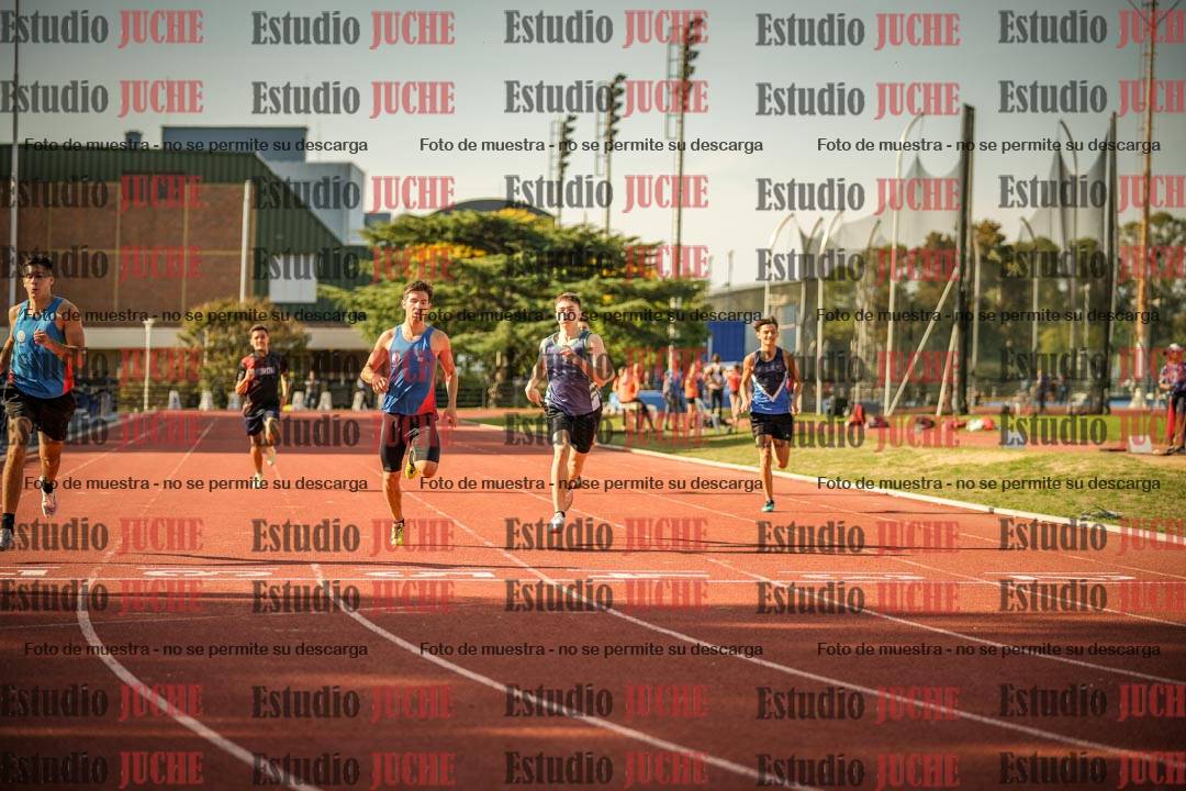 Fotos de los 400 m llanos de varones