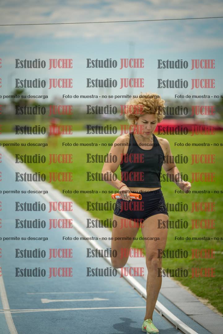 Fotos de las postas 4x200 m llanos de mujeres