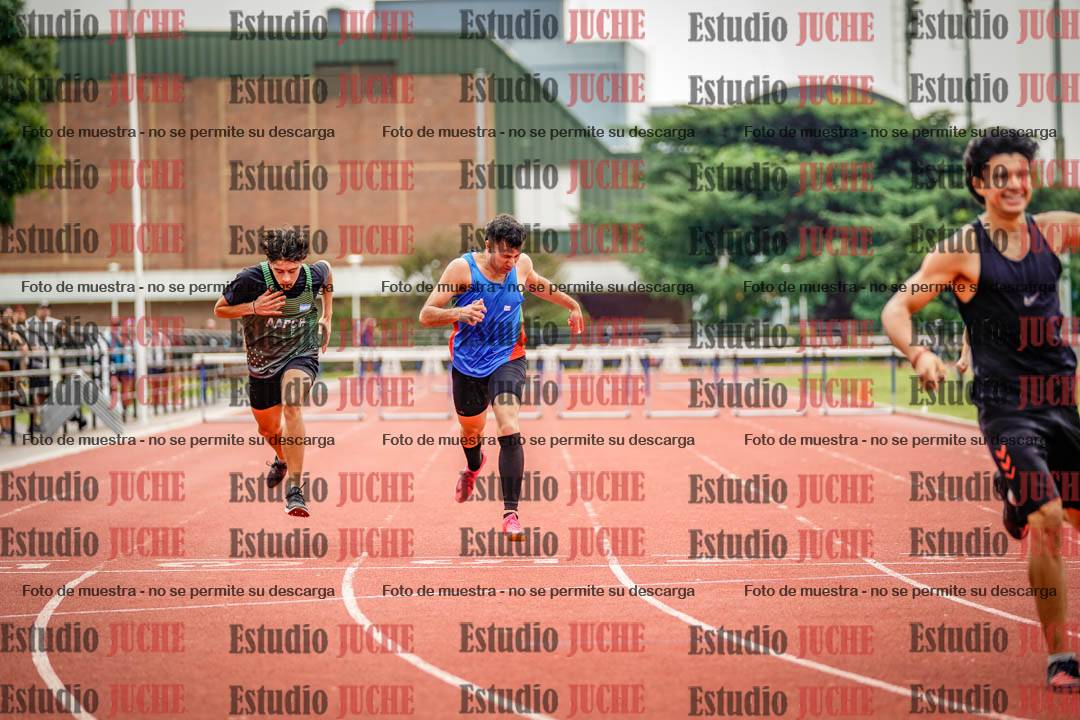 Fotos de los 400 m con vallas de varones