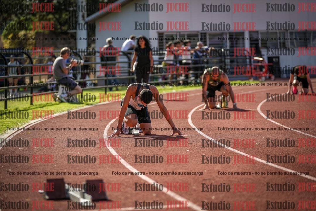 Fotos de los 400 m llanos de varones