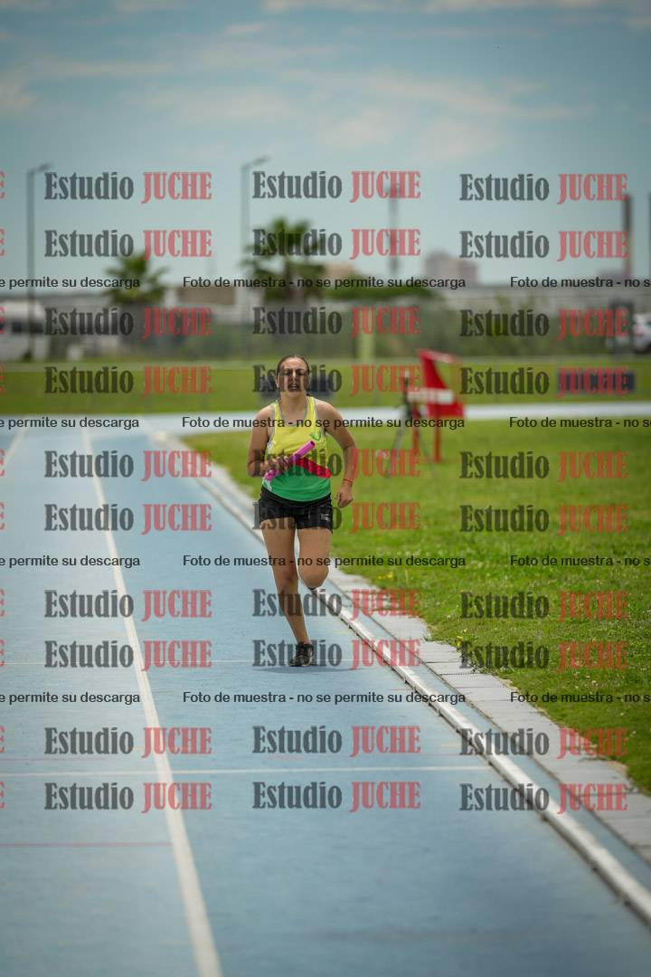 Fotos de las postas 4x200 m llanos de mujeres