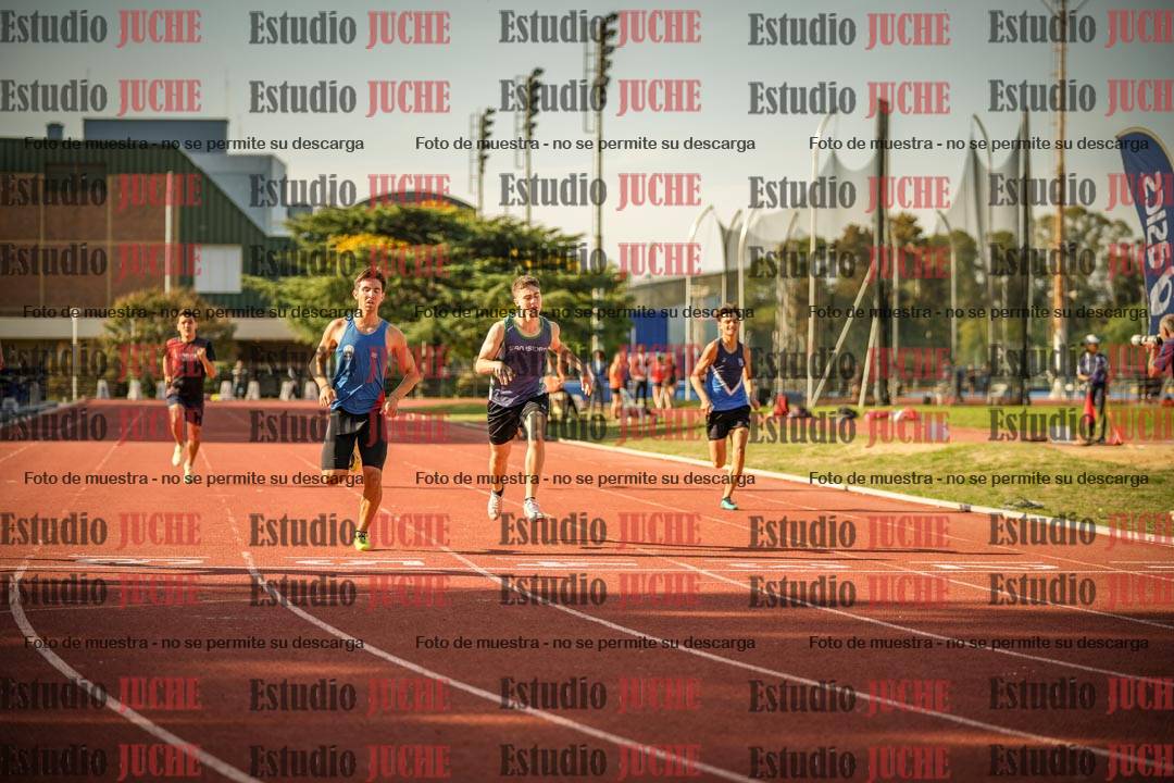 Fotos de los 400 m llanos de varones
