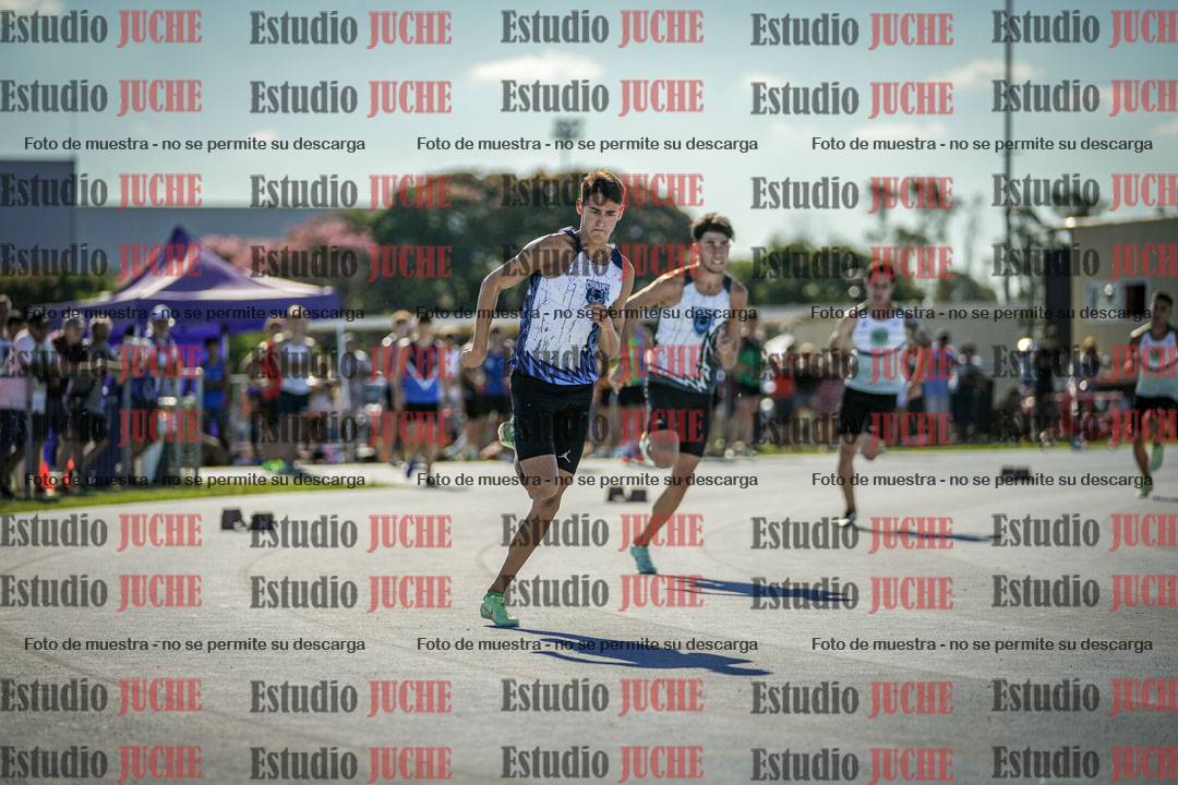 Fotos de los 400 m llanos de varones