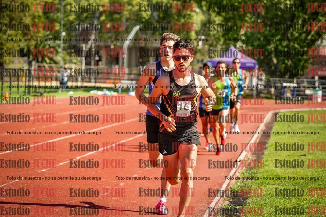 Fotos de los 5000 m llanos de mujeres y varones