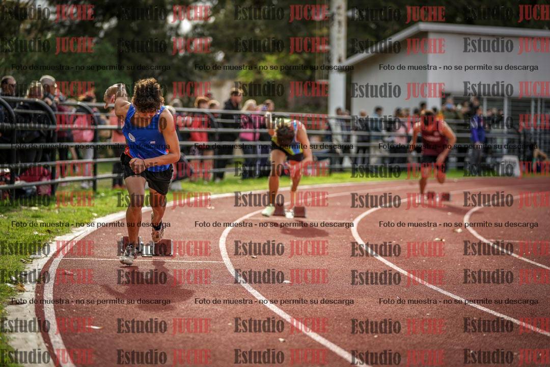 Fotos de los 400 m llanos de varones