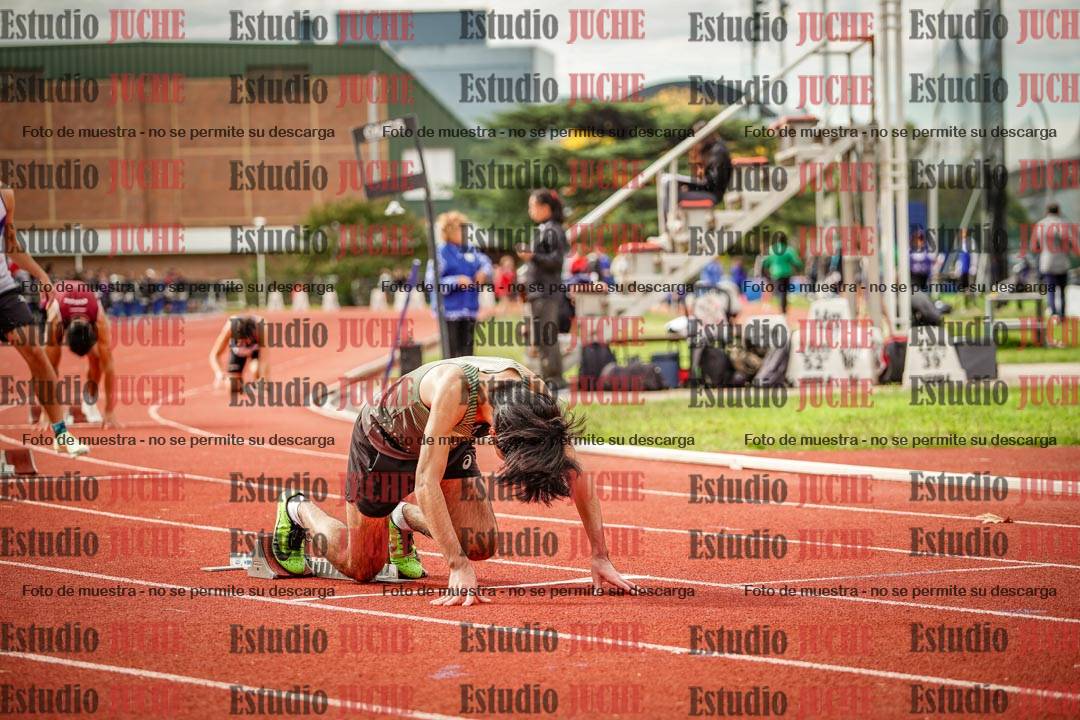Fotos de los 400 m llanos de varones