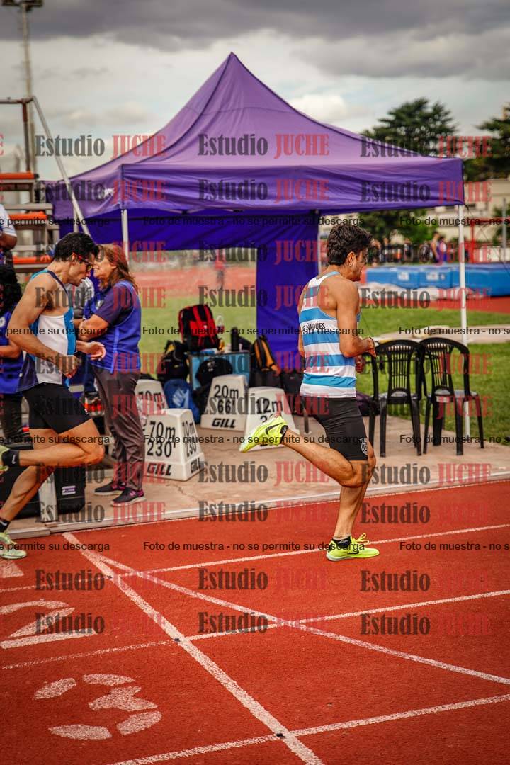 Fotos de los 800 m de varones