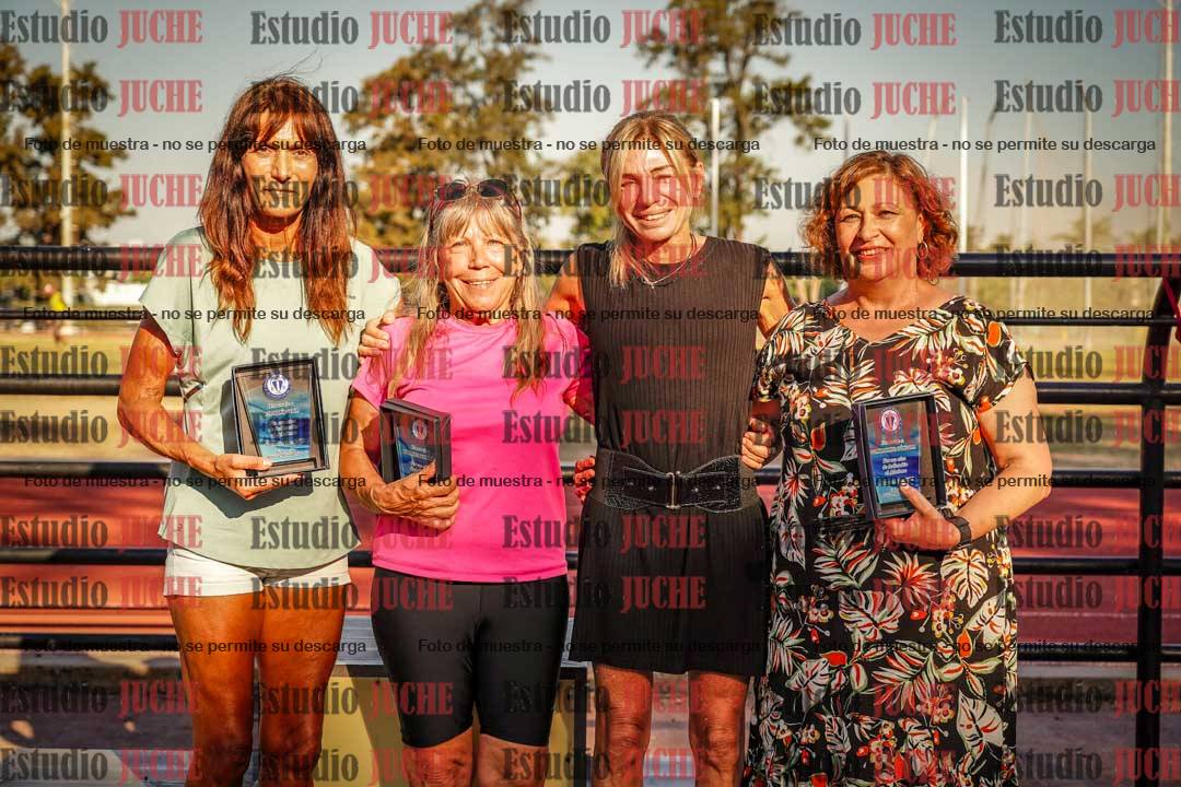 Fotos de algunos podios y extras del torneo