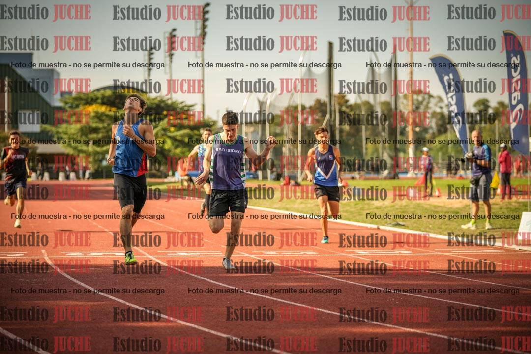 Fotos de los 400 m llanos de varones