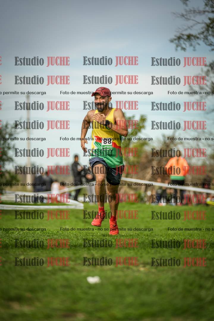 Fotos de la llegada del cross de 8000 m