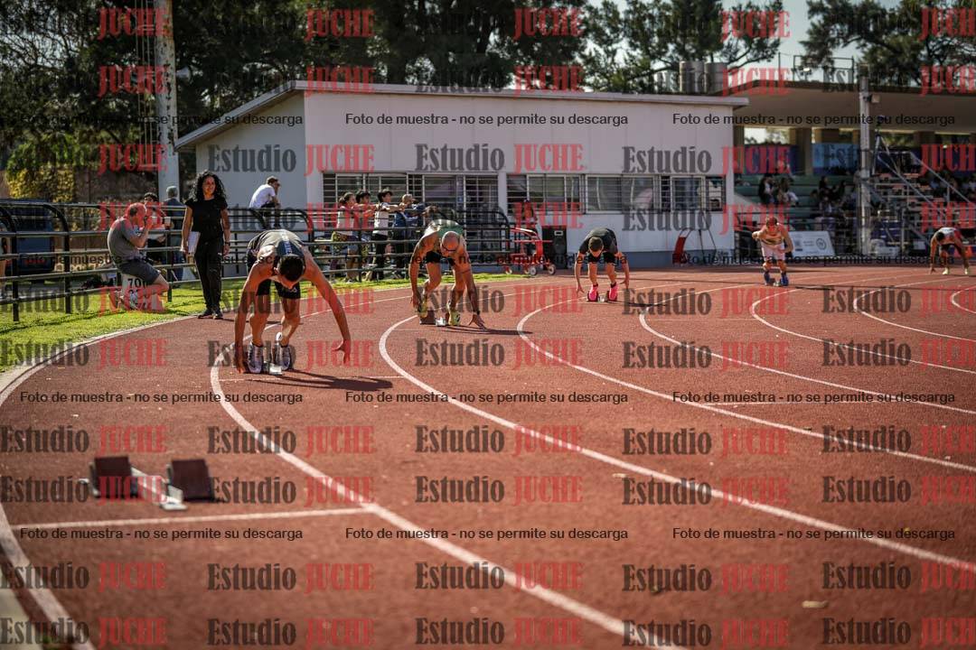 Fotos de los 400 m llanos de varones