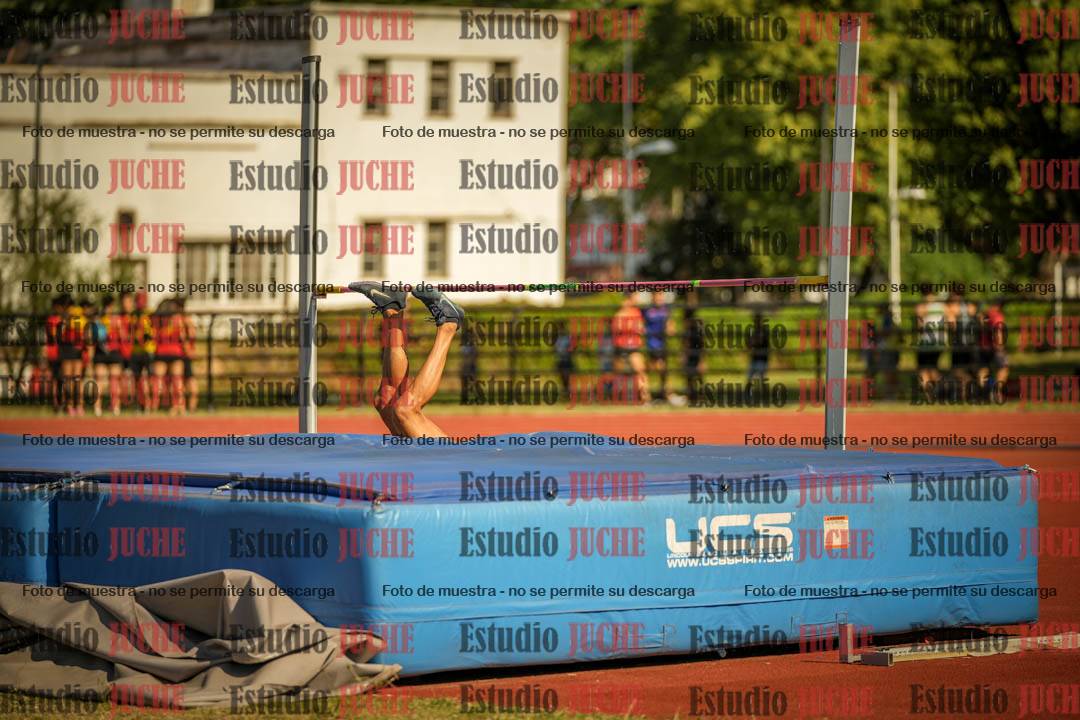 Fotos del salto en alto de varones - combinadas 4