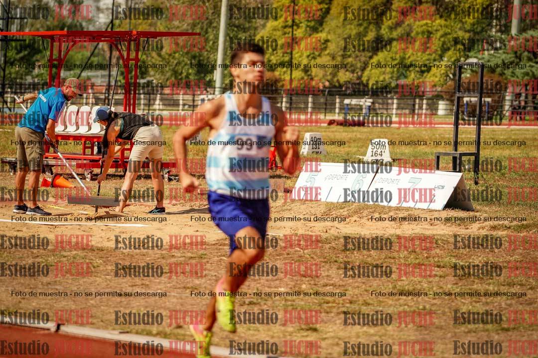 Fotos de los 800 m llanos de varones