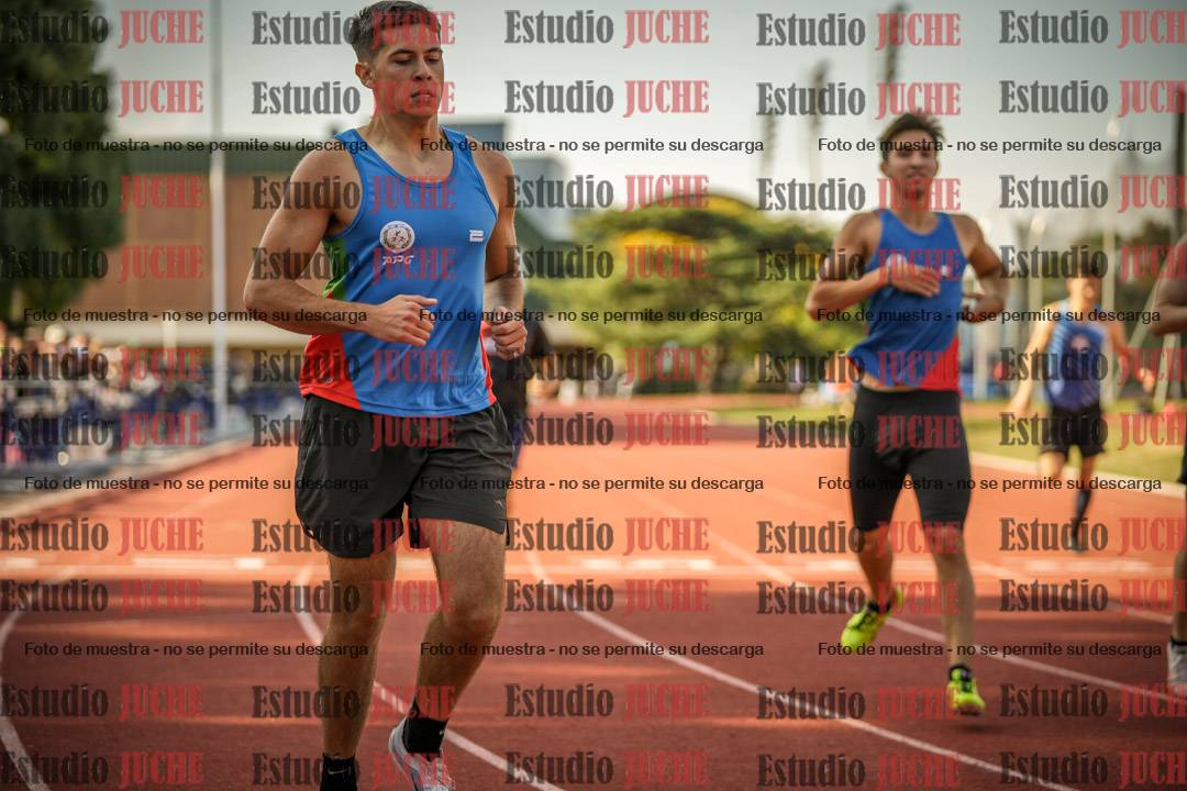Fotos de los 400 m llanos de varones