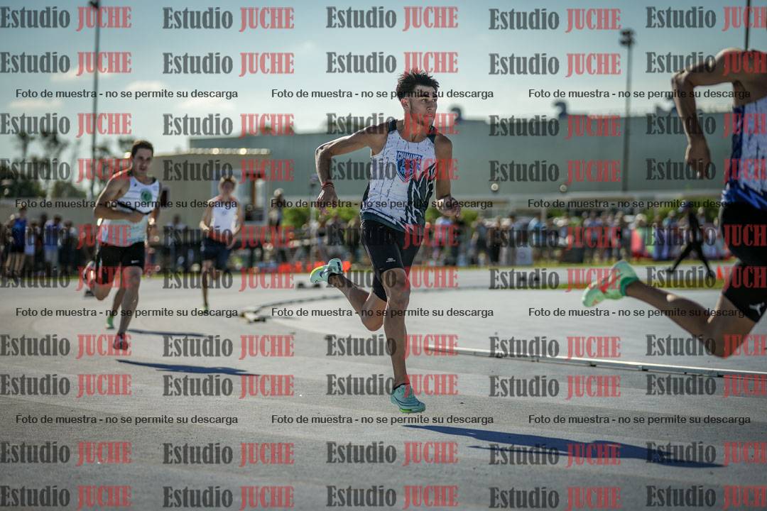 Fotos de los 400 m llanos de varones