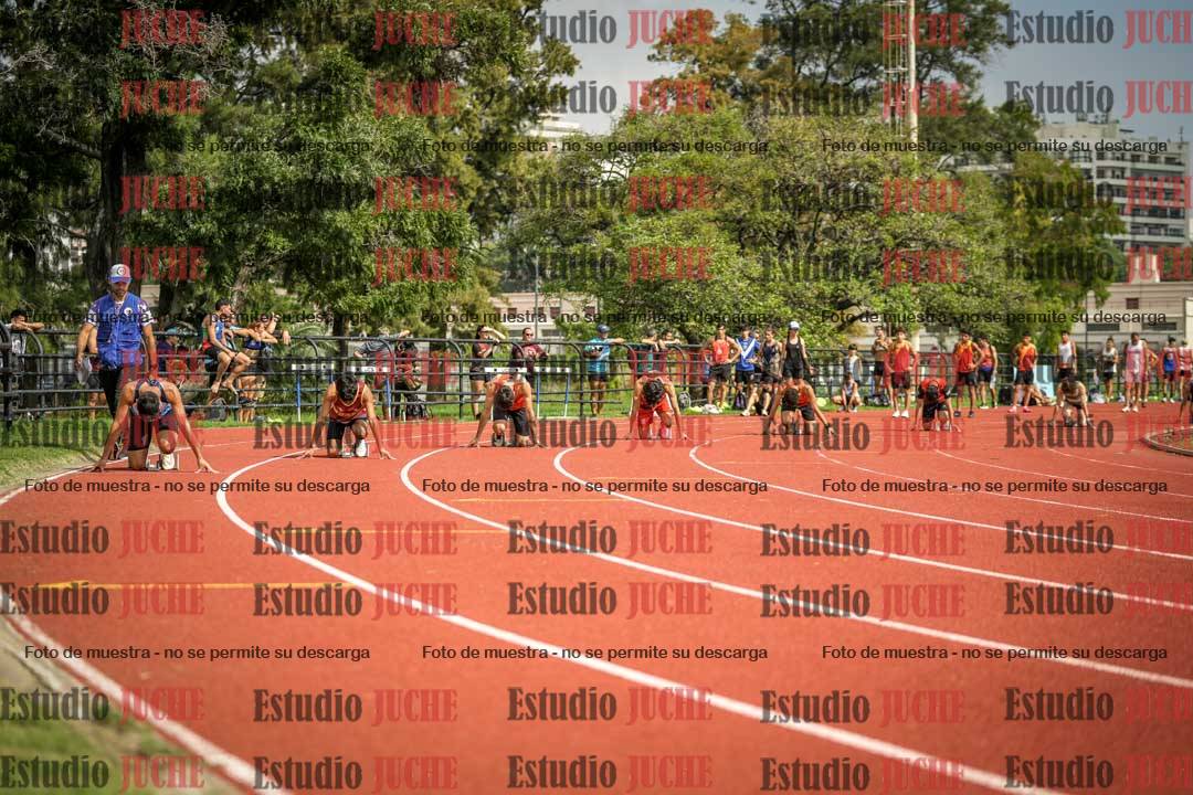 Fotos de los 200 m llanos de varones
