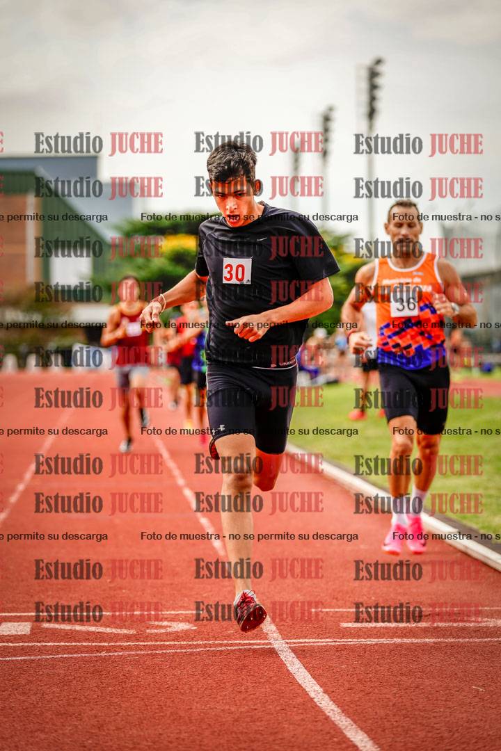 Fotos de los 800 m de varones